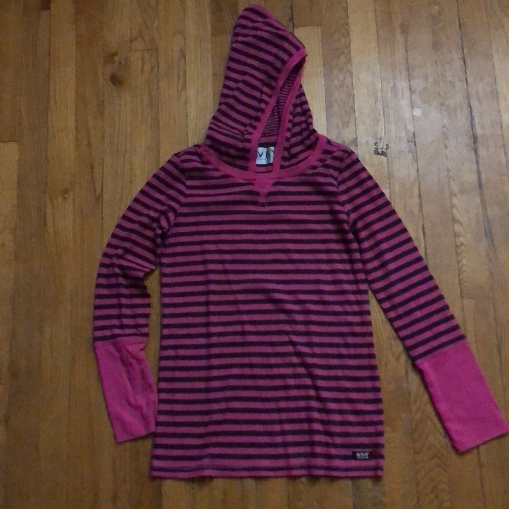 Hooded shirt